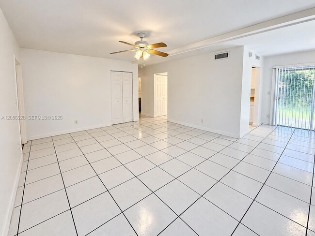 7804 NW 73rd Terrace