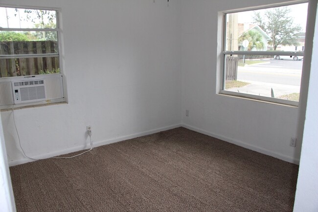 Photo - 121 Ariana St Unit 123