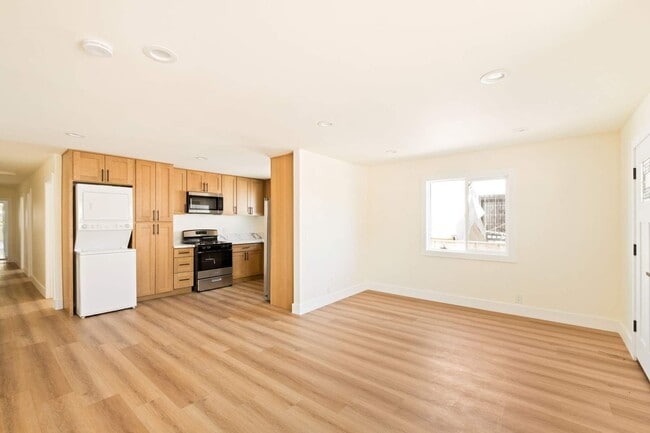 Photo - 340 S Ave 56