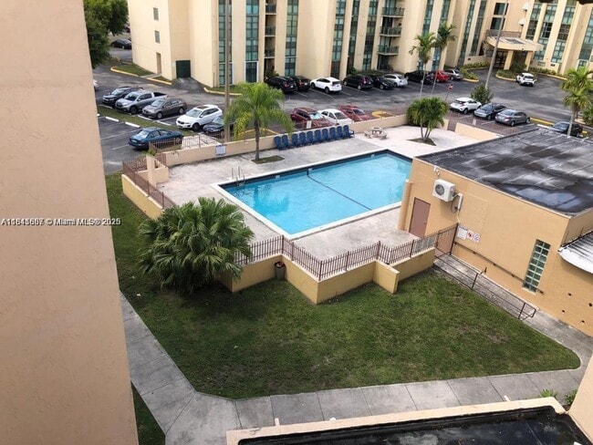 Photo - 2075 SW 122nd Ave Condo Unit 117