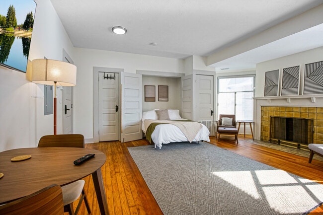 Photo - 1848 E 89th St Unidad ID1061083P