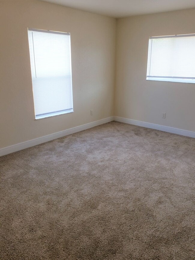 Photo - Beautiful 3/2 Townhome in Lakeside!!!!