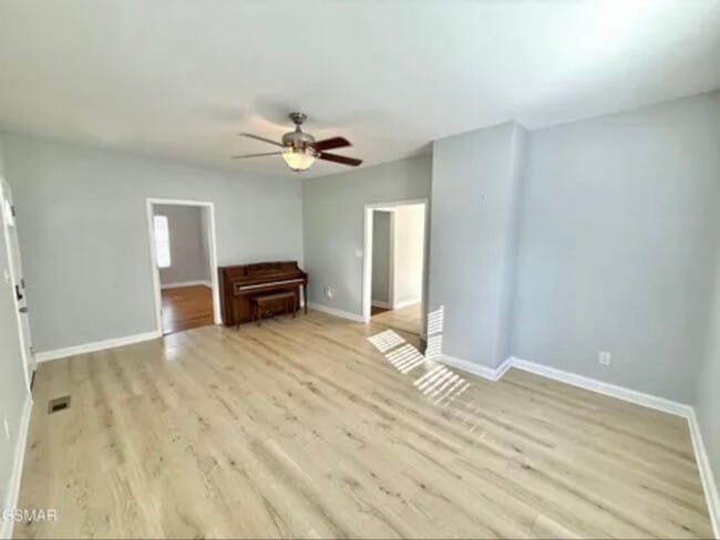 Photo - 275 Glascock St