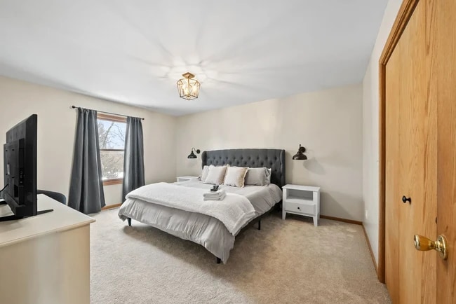 960 Rhyners Lane