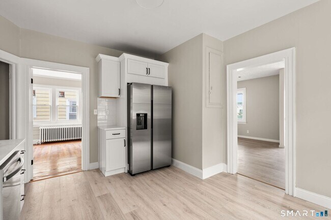 94 Thomas St Unit 1
