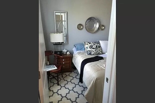 Photo - 2249 W Iowa St Unit 2F