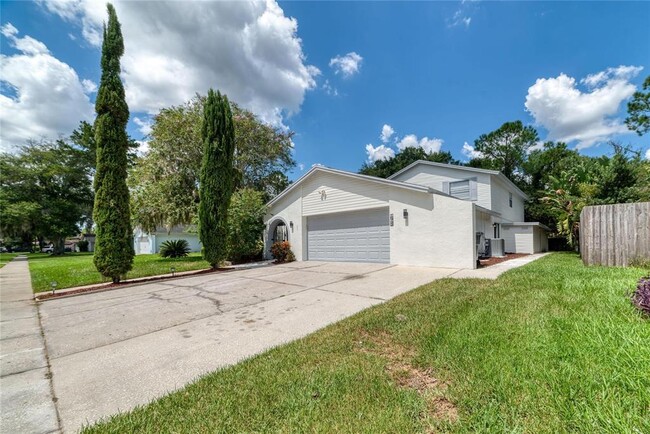 Photo - 15722 GardenSide Ln House