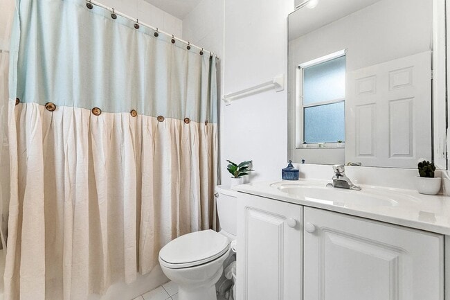 104 Hidden Hollow Dr
