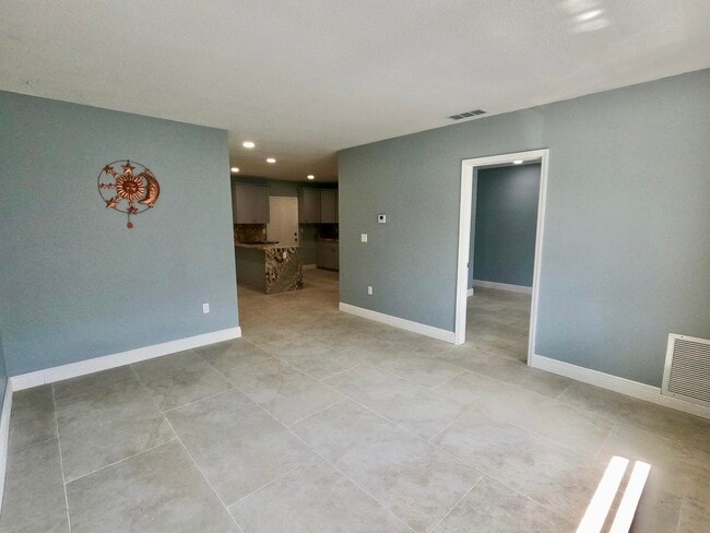 Photo - 382 E Royal Palm Rd Unidad 0080