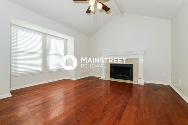 3 Bedroom Pet-Friendly Home in INDEPENDENCE, MO with Main Street Renewal