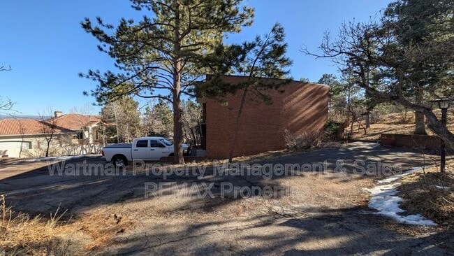 Photo - 15 Upland Rd