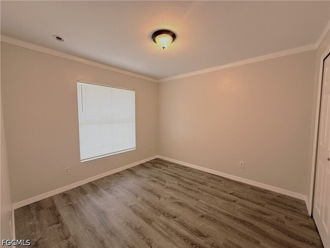 Photo - 2510 Martin Ave S