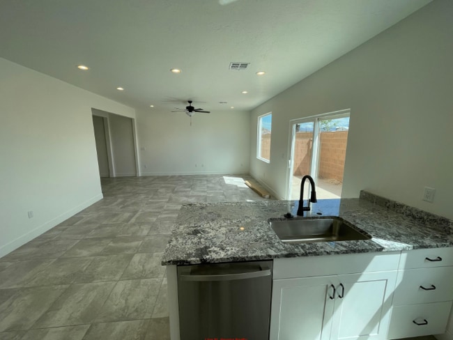 Photo - 272 N 2470 W