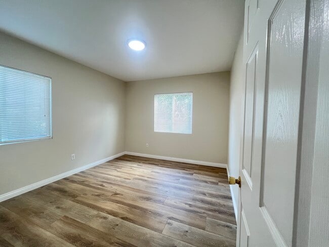 Photo - 3934 2nd Ave Unit 3934 12