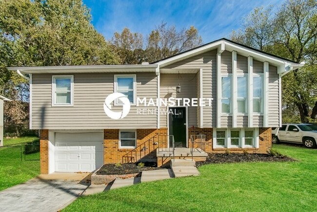 Photo - 4 Bedroom Pet-Friendly Home in KNOXVILLE, TN with Main Street Renewal
