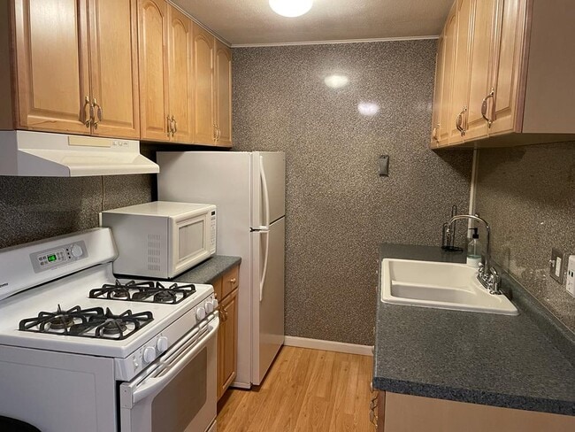 Photo - 974 Crabapple Dr Unit 306