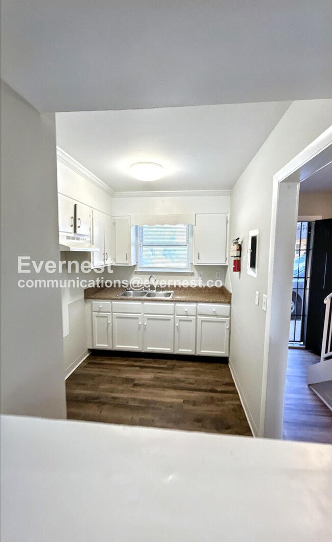 Photo - 1512 11th Ave N