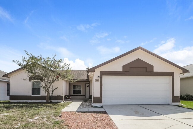 Photo - 1012 Hornbeam St