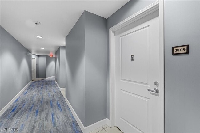 Building Photo - 200 W Sahara Ave Unit 2809