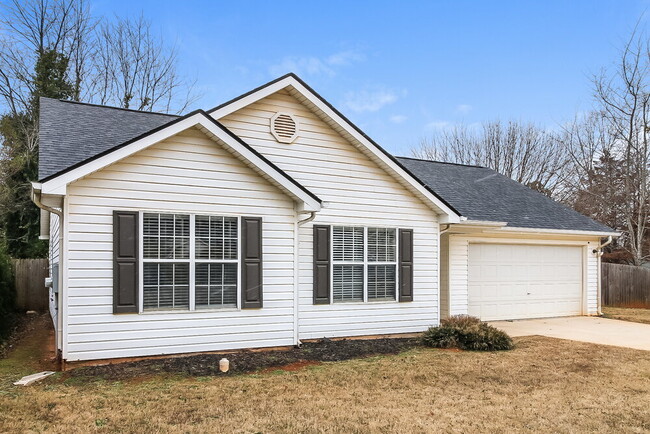 Photo - 604 Fieldcrest Dr