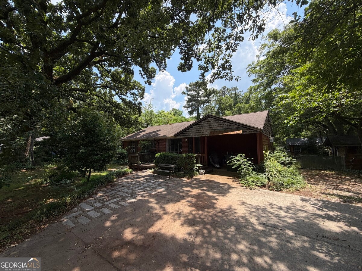 Photo - 1054 College Station Rd