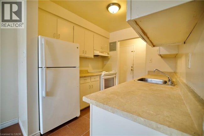 Photo - 223 Heiman St Unité 2