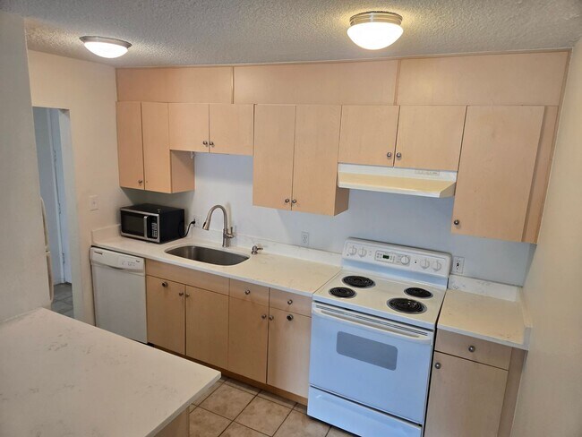 Photo - Charming 1-Bedroom Condo in the Heart of Denver's University Neighborhood Unidad 215