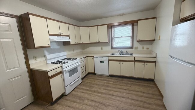 Photo - Nice 3-Bedroom Duplex Available in Middlebury