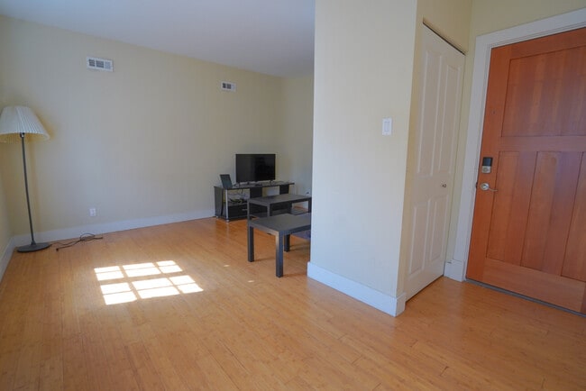 Photo - 611 Westgate Ave