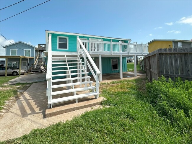 Building Photo - 323 Texas St Rental