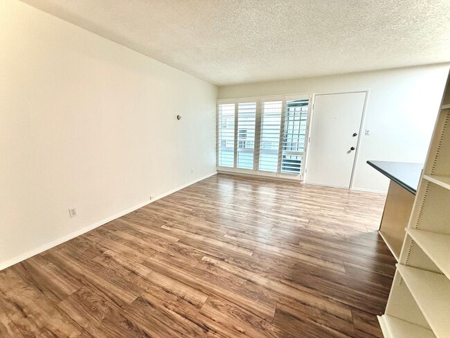 Photo - 1 Bedroom Apartment Available Now