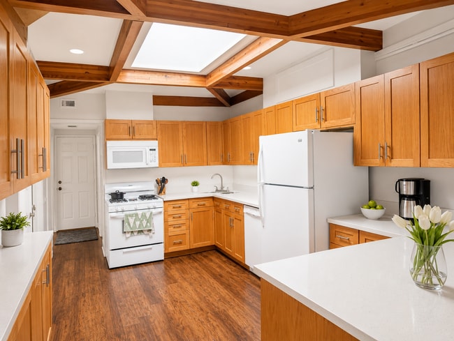 Photo - 5744 N Milwaukee Ave Unit 2