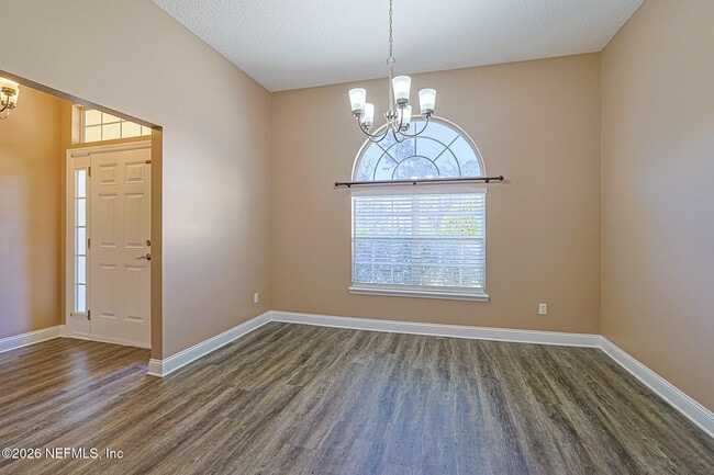 Photo - 3031 Five Oaks Ln