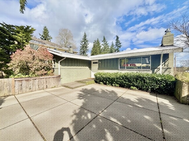Photo - Stunning Mountain View Mid-Century Home in Prestigious Clyde Hill