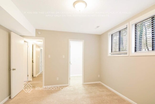 Photo - 7812 Haymarket Ln