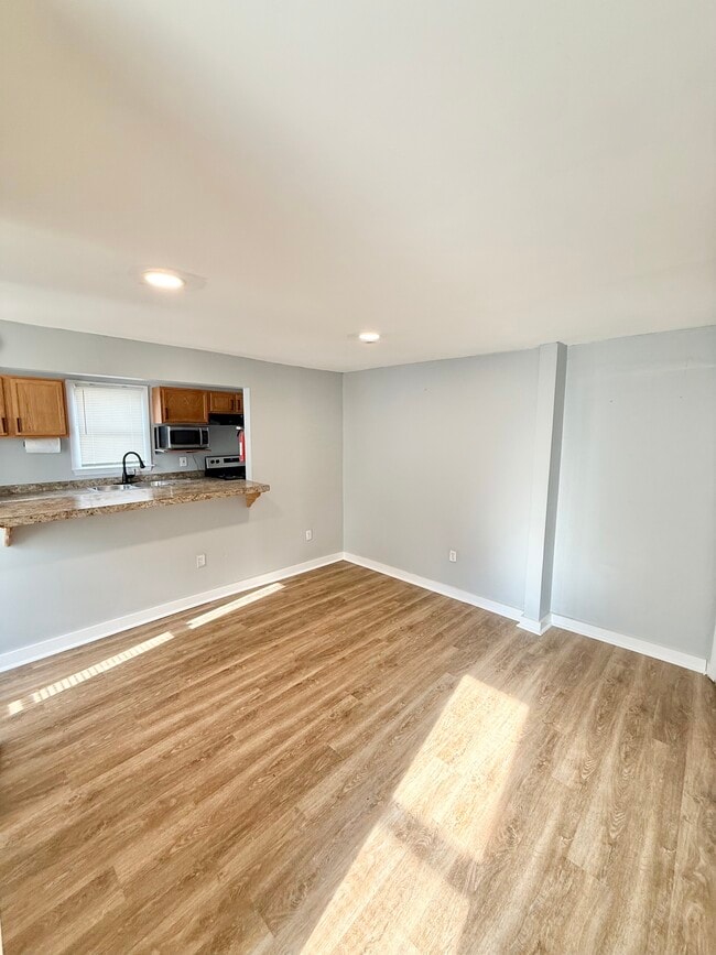 Photo - 185 High St Unidad A