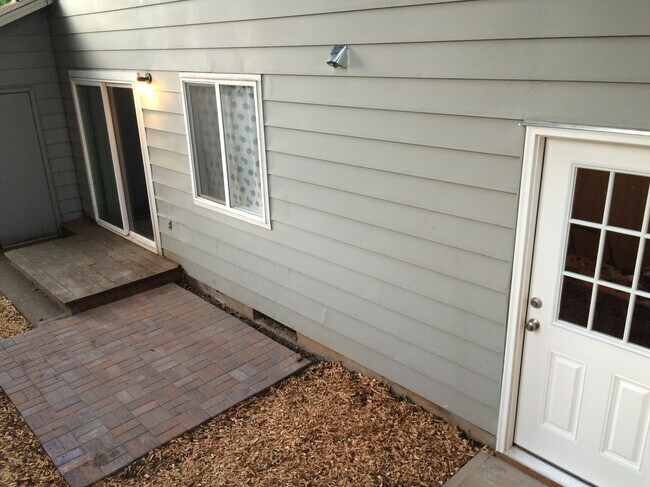 Photo - 851 SE 13th Ave
