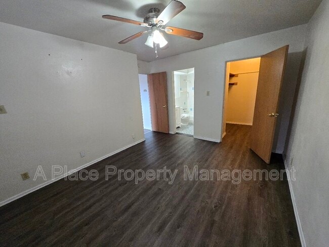 Photo - 2727 Hampton Ave