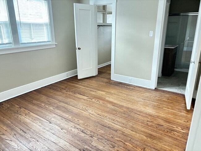 Photo - Newly Remodeled 4 Bedroom / 2 Bathroom House in the '07