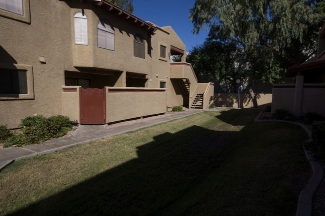 Photo - 850 S River Dr Unit 1018