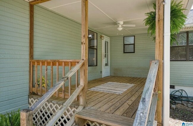 Photo - 1911 Glen Davis Ln