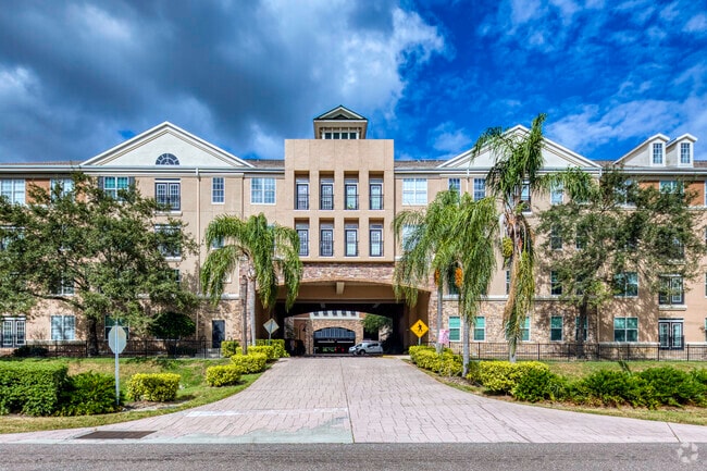 4221 W Spruce St Tampa, FL, 33607-4174 - Villa Sonoma At International Plaza