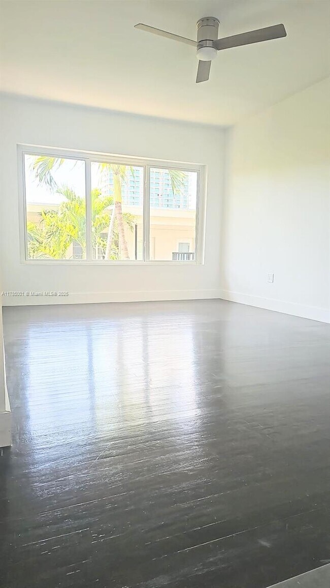 Photo - 7325 Byron Ave Unit 2