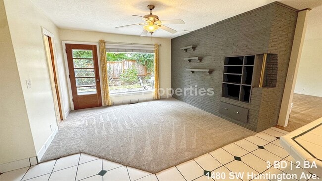 Photo - 1480 SW Huntington Ave