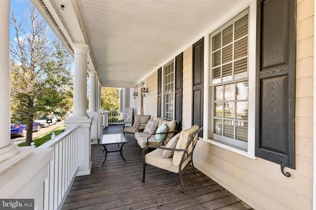 Photo - 708 Irvine Bank Ln