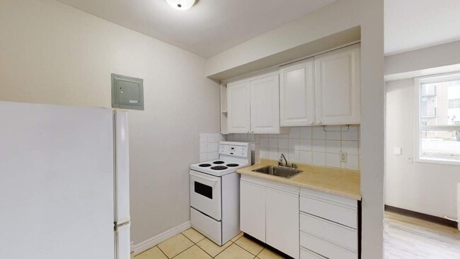 Photo - Mayfair Apartments