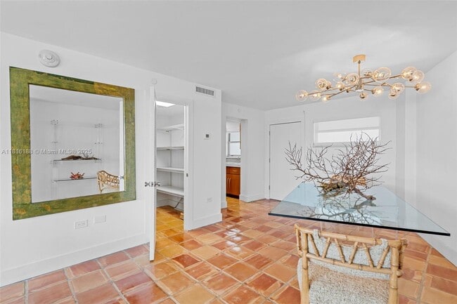 Photo - 1881 Washington Ave Unit 16E