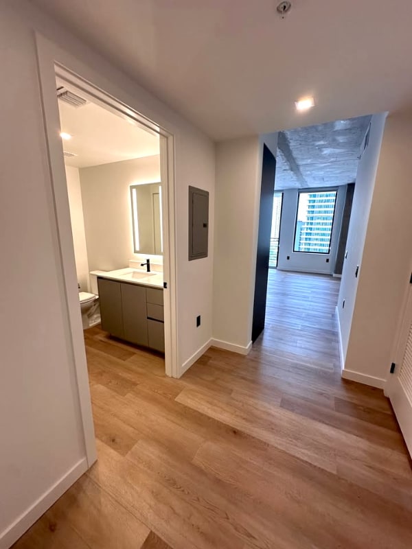 Photo - 439 SW 3rd Ave Unit 1411