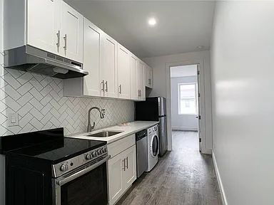 Photo - 231A Madison St