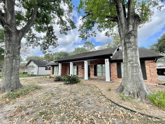 Photo - 6210 Queensloch Dr